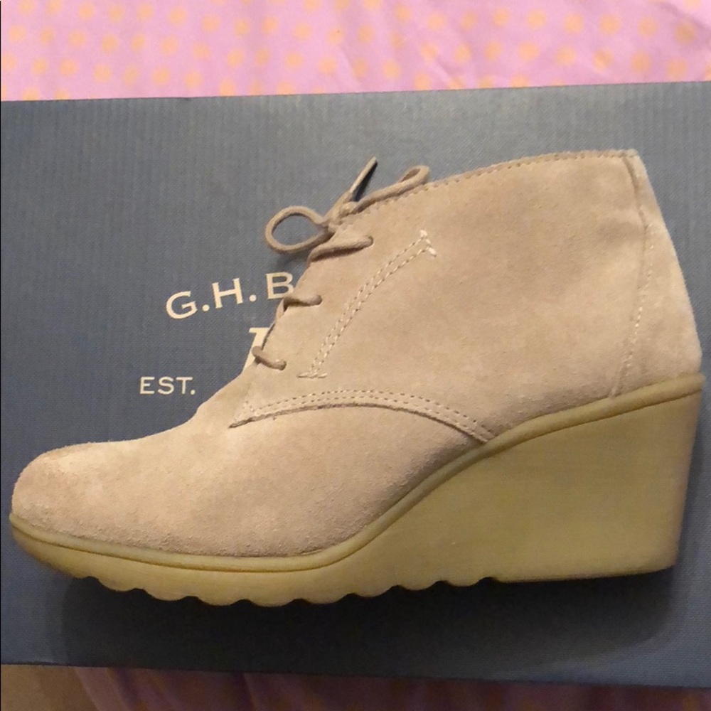 Bass Co Camilla Grey Tan Suede Ankle Booties